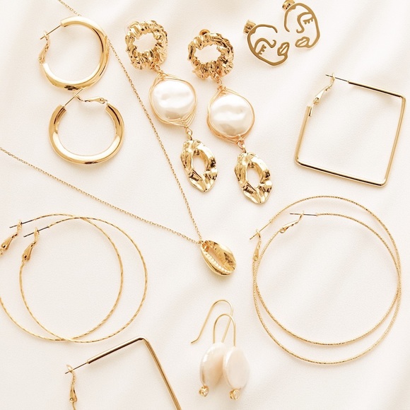 SoldOut11thStreet - Picture 2 of 8